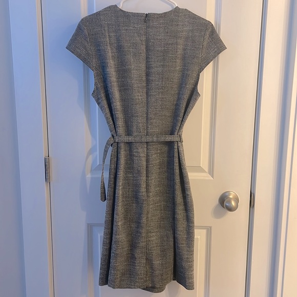Professional Grey H&M Dress with belt at waistline. Smoke free home. Gently worn - Picture 4 of 4